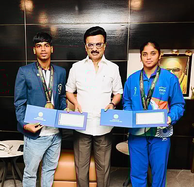 தமிழ்நாட்டுத் தங்கங்களுக்கு ஊக்கத்தொகையுடன் உற்சாக வரவேற்பு!  