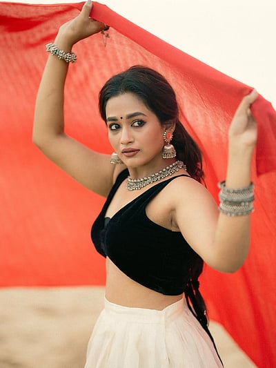 பாண்டியன் ஸ்டோர்ஸ் காவ்யாவா?