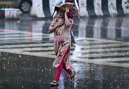 அடுத்த 2 மணி நேரத்துக்கு 13 மாவட்டங்களில் மழைக்கு வாய்ப்பு!