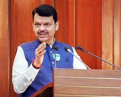 ராகுலின் ஹைட்ரஜன் குண்டு வெறும் பட்டாசு: ஃபட்னவீஸ் கேலி