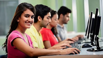 ரூ.1.77 லட்சம் சம்பளத்தில் மத்திய அரசில் வேலை: +2 முடித்தவர்களும் விண்ணப்பிக்கலாம்!