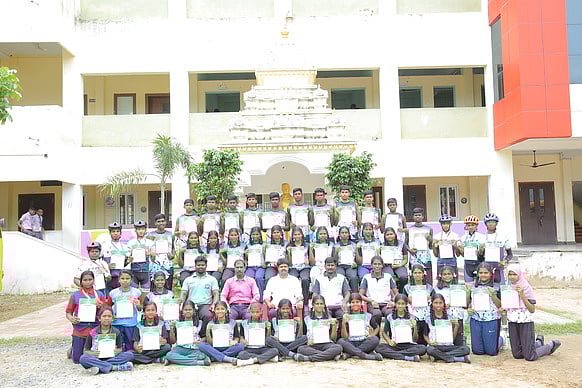 சீா்காழி பள்ளி மாணவா்கள் சாதனை