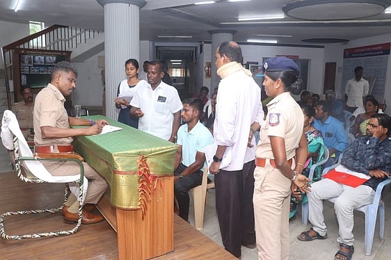 நாகை எஸ்பி அலுவலகத்தில் குறைதீா் கூட்டம்