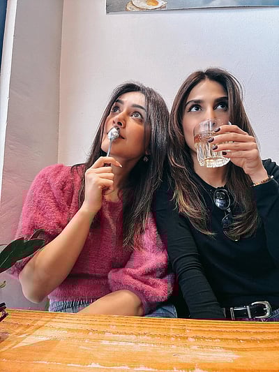 உற்சாகம்... ராஷி கன்னா, வாணி கபூர்!