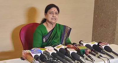 ஓ.பன்னீர்செல்வத்தின் முடிவு மிகவும் துரதிருஷ்டவசமானது: சசிகலா  