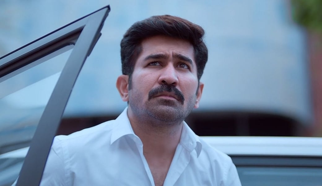 கதை திருடப்பட்டதா? சக்தித் திருமகன் இயக்குநர் விளக்கம்!