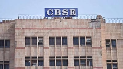 பள்ளிகளில் மனநலன், வேலைவாய்ப்பு ஆலோசகா்களை நியமிப்பது கட்டாயம்: சிபிஎஸ்இ