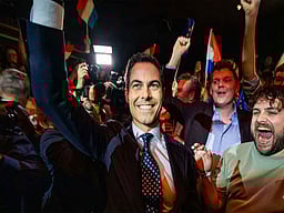 நெதர்லாந்தின் இளம் பிரதமர் பதவியேற்பு