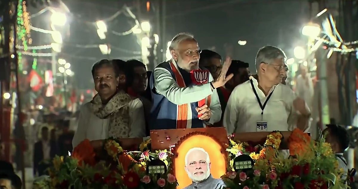 பிகாரில் நெருங்கும் தேர்தல்: பாட்னாவில் பிரதமர் மோடி சாலைவலம் - வழிநெடுகிலும் உற்சாக வரவேற்பு!