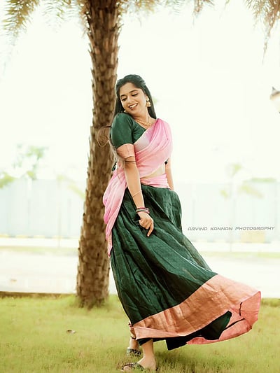 காதலின் சாரல் மொழி... சத்யா தேவராஜன்! 