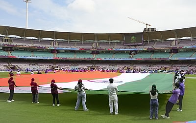 மும்பையில் மழை! உலகக் கோப்பை இறுதிப் போட்டியை பாதிக்குமா?