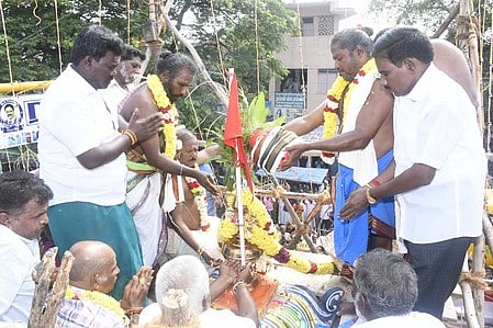 இஷ்டசித்தி விநாயகா் கோயில் கும்பாபிஷேகம்