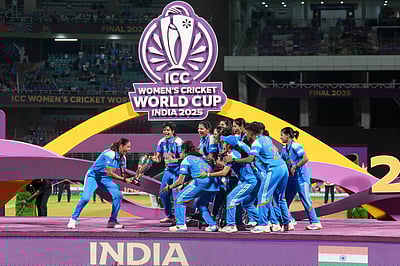 ஒவ்வொரு இந்தியருக்கும் பெருமை! மகளிர் அணிக்கு விராட் கோலி வாழ்த்து!