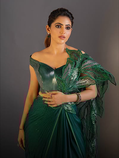 சினேகிதியே... அதுல்யா ரவி!