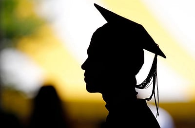 கனடாவின் தற்காலிக விசா ரத்து? 74% இந்திய மாணவர்களின் விண்ணப்பங்கள் நிராகரிப்பு!