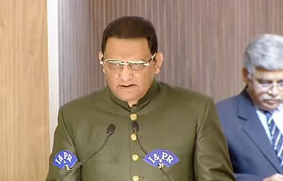 தெலங்கானா அமைச்சரவையில் அசாருதீனுக்கு துறைகள் ஒதுக்கீடு! 