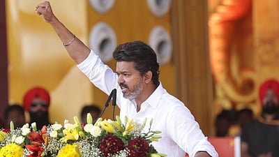 விஜய் தலைமையில் இன்று சிறப்பு பொதுக்குழு கூட்டம்!