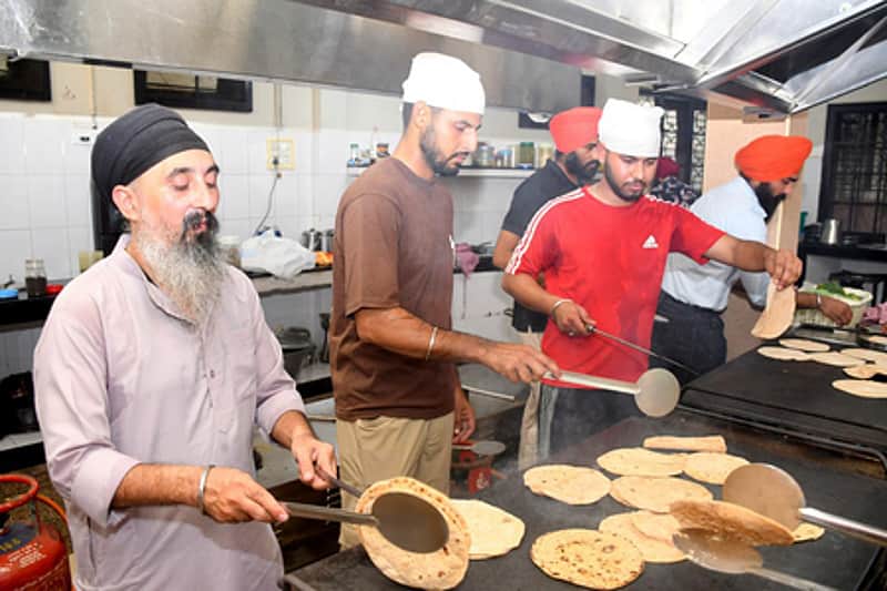 file photo Gurudwara food preparation