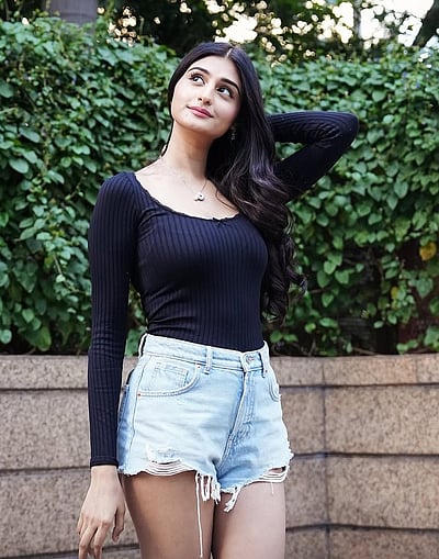 பார்த்த விழி... பாயல் தாரே! 