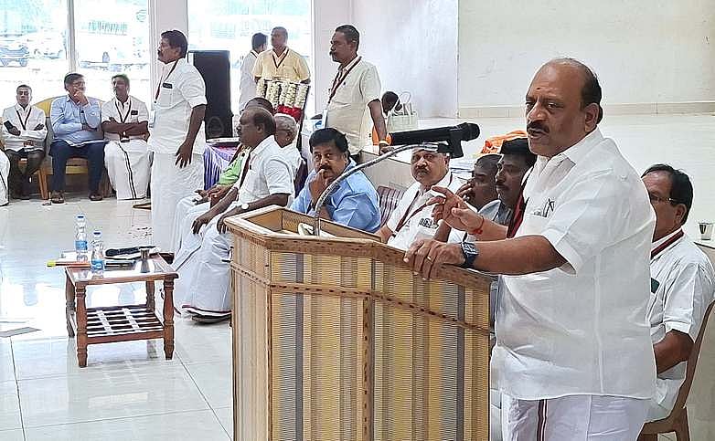 ஸ்ரீபெரும்புதூா் தெற்கு, வடக்கு ஒன்றிய திமுக செயல்வீரா்கள் கூட்டம்