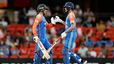 4-வது டி20: ஆஸ்திரேலியாவுக்கு 168 ரன்கள் இலக்கு நிர்ணயித்த இந்தியா!