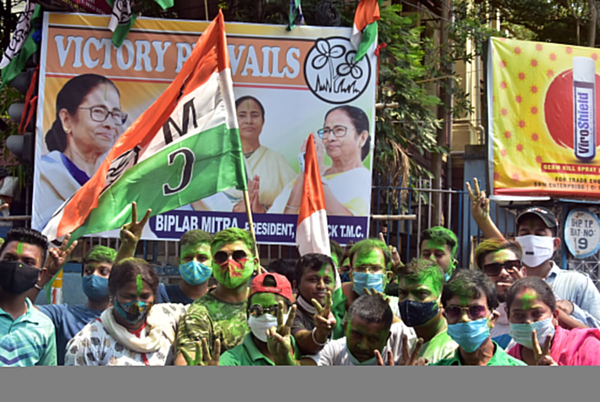 எஸ்ஐஆா் நடைமுறையில் குளறுபடி: திரிணமூல் காங்கிரஸ் புகாா்