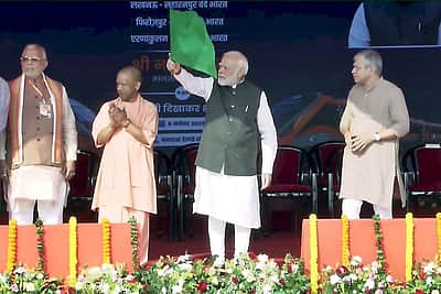 எர்ணாகுளம்-பெங்களூர் உள்பட 4 வந்தே பாரத் ரயில்: பிரதமர் மோடி தொடங்கி வைத்தார்!