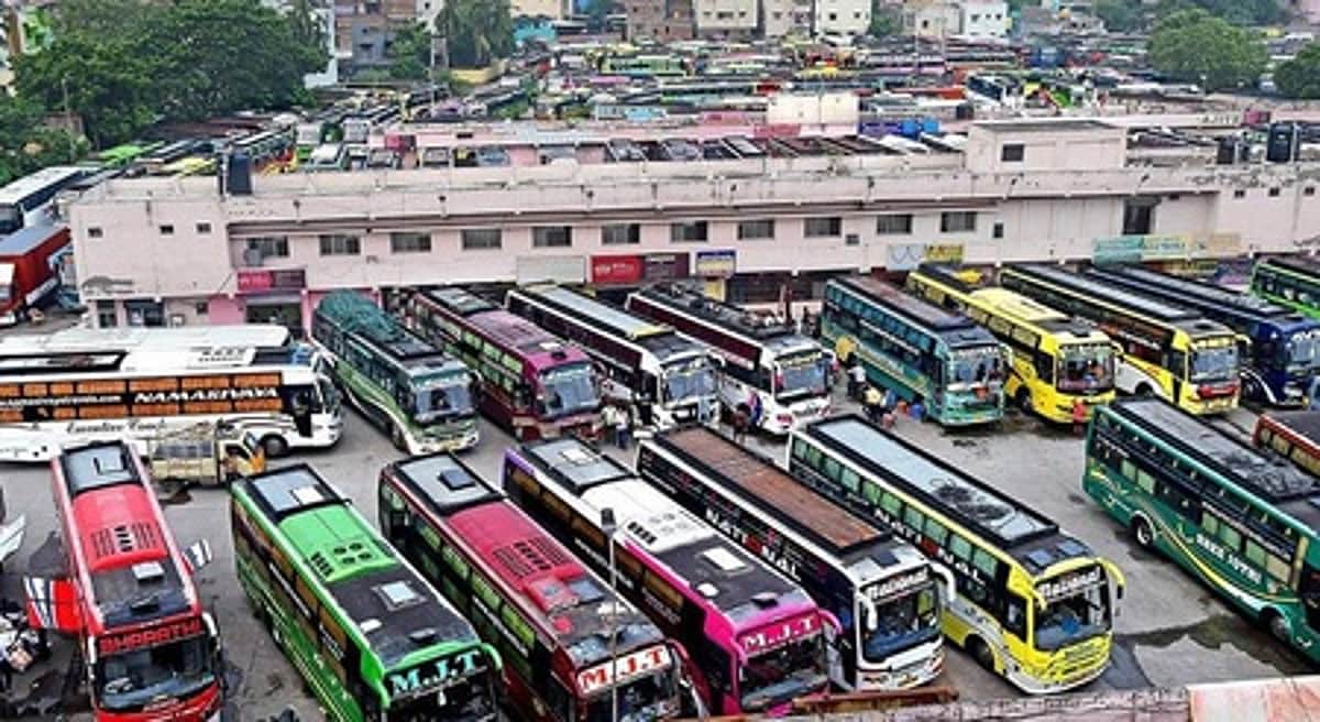 ஆம்னி பேருந்துகளில் கூடுதல் கட்டணம் வசூல்