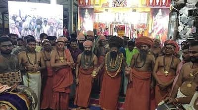 சீரழிவுக் கலாசாரத்துக்கு வழிவகுக்காதீா்கள்!