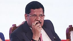 கொலீஜியம் முறை இந்தியாவுக்கு மிகவும் பொருத்தமானது: 
முன்னாள் உச்சநீதிமன்றத் தலைமை நீதிபதி பி.ஆா்.கவாய்!