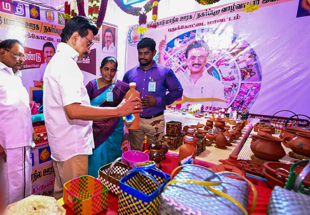தேர்தல்களும் நலத் திட்டங்களும்...