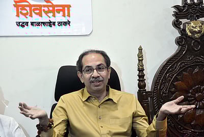 உத்தவ் தாக்கரே வீட்டின் அருகே பறந்த ட்ரோன்! உளவு பார்த்ததாக குற்றச்சாட்டு!