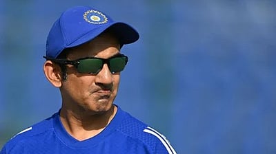 அனைவரும் கௌதம் கம்பீரையே விமர்சிப்பது ஏன்? பேட்டிங் பயிற்சியாளர் கேள்வி!