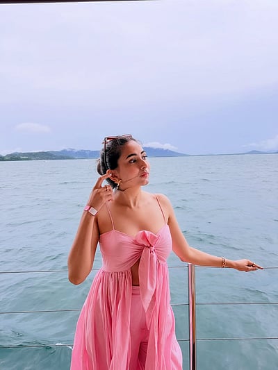 கடல் அலையே நீ போய்... ருபான்ஷி!