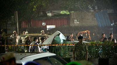 தில்லி காா் குண்டுவெடிப்பு சம்பவம்: தமிழகத்தில் போலீஸாா் உஷாா்