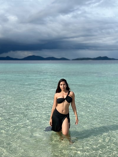 வானமும் கடலும்... சுமன் மோடி!