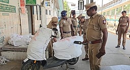 குடியரசு தினம்: திருச்சி ரயில் நிலையத்தில் பலத்த சோதனை