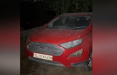 தில்லி சம்பவம்: தேடப்பட்டு வந்த சிவப்பு கார் சிக்கியது!
