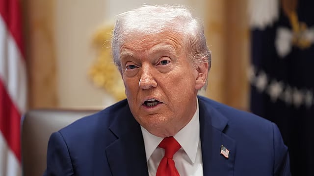 அமெரிக்கர்களிடம் உயர்திறன் இல்லை.. வெளிநாட்டு திறமையும் அவசியம்! - டிரம்ப் யு டர்ன்