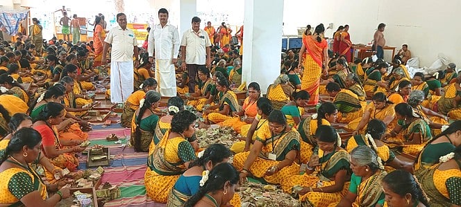 திருச்செந்தூா் கோயிலில் உண்டியல் வருவாய் ரூ. 4.26 கோடி, 1.27 கிலோ தங்கம்