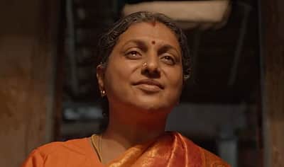 பாட்டியாக நடித்த ரோஜா!