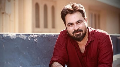 பணமோசடி புகார்: பிக் பாஸ் பிரபலம் கைது!