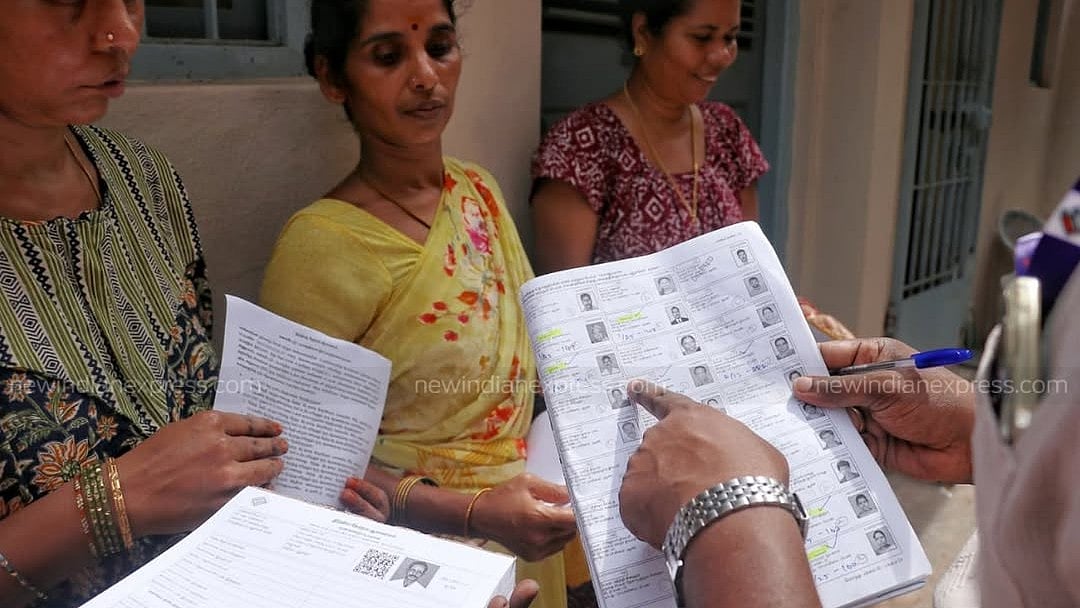 சென்னையில் வரைவு வாக்காளர் பட்டியல் வெளியீடு! 14.25 லட்சம் பேர் நீக்கம்! 3ல் ஒரு பங்கு!