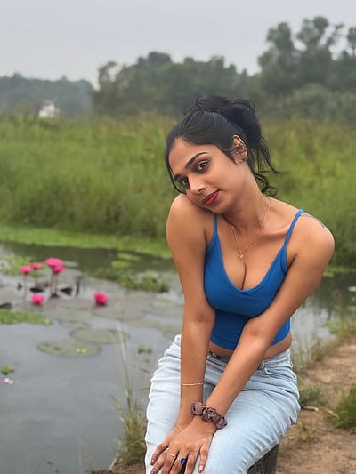 இயற்கையில் கரைந்தேன்... தீக்‌ஷா!