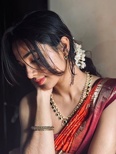 பக்கத்து வீட்டுப் பெண்... அனு!