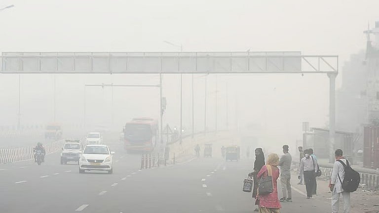 காற்று மாசுபாட்டால் கேள்விக்குறியான தில்லி குழந்தைகள் உடல்நிலை!