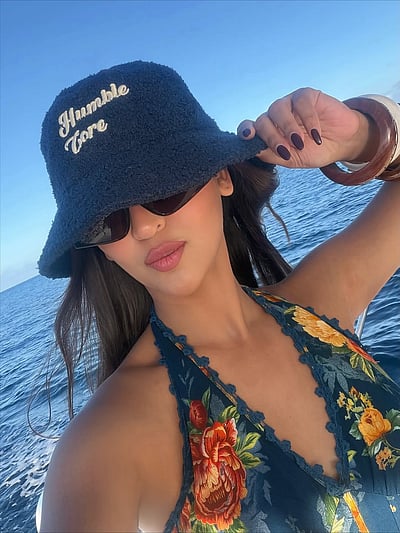 பிஷ்ஷிங், ஃப்ளோட்டிங்... கிரிஸ்டல் டிசௌசா!