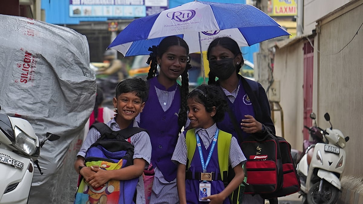 கனமழை எச்சரிக்கை!
காரைக்காலில் பள்ளி, கல்லூரிகளுக்கு இன்று விடுமுறை!