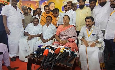 தமிழகத்தில் 2026 இல் கூட்டணி ஆட்சி அமையும்: பிரேமலதா விஜயகாந்த்