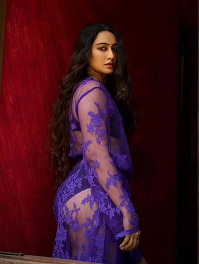 விழியோரக் கவிதை... மேகா சுக்லா!